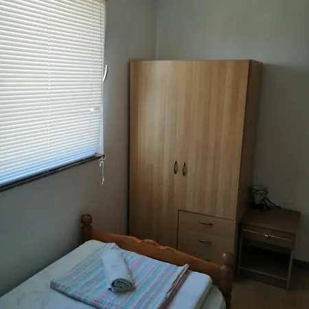 Danica Apartment *